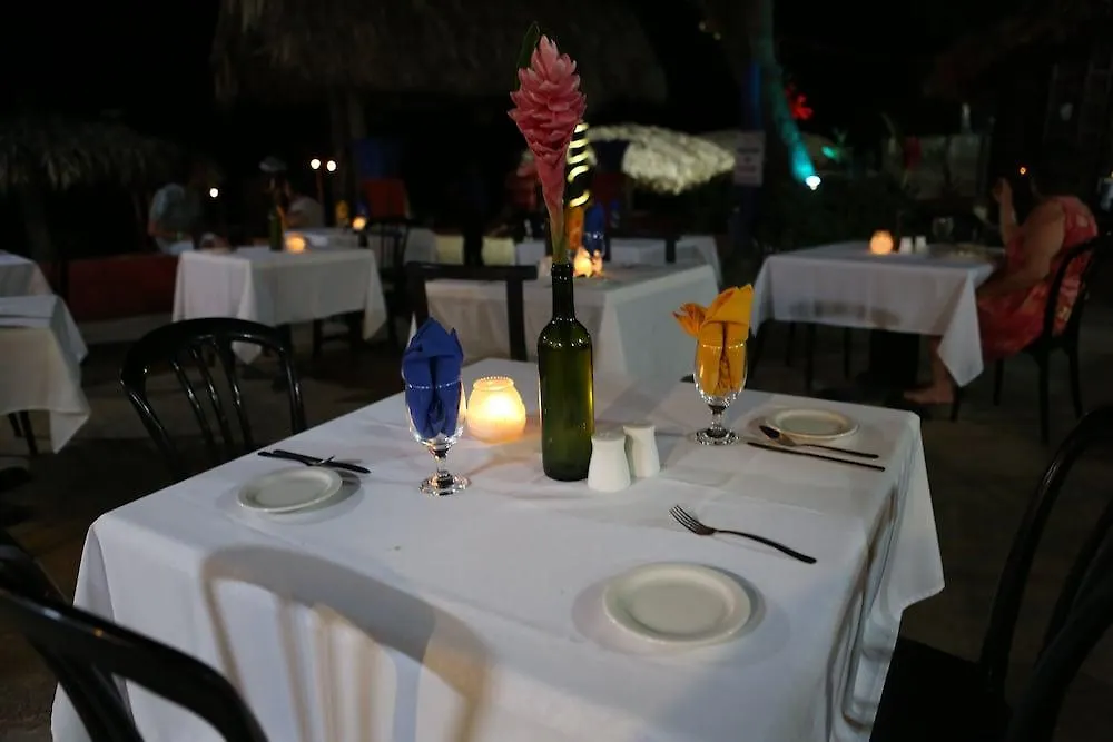Bar-B-Barn Beach Hotel Negril