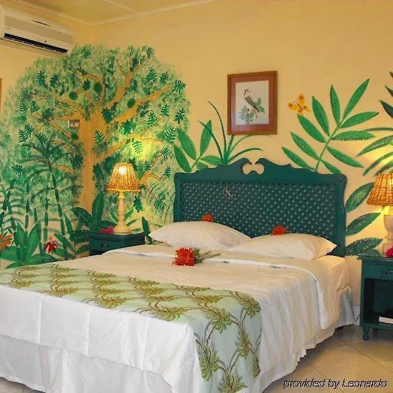 Bar-B-Barn Beach Hotel Negril