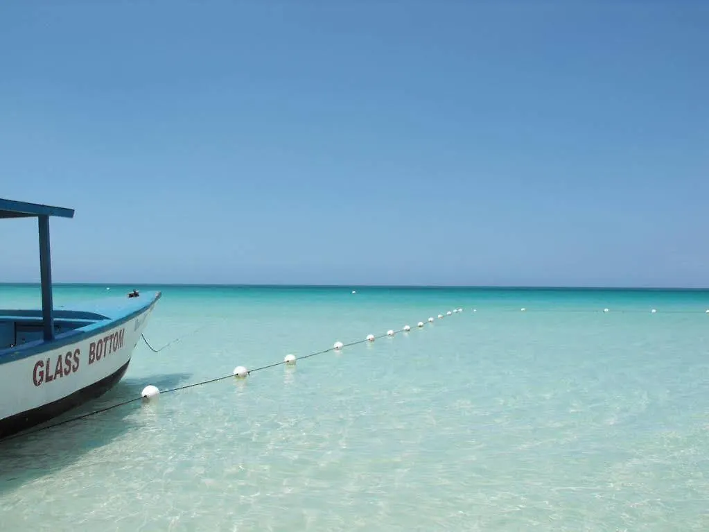 Bar-B-Barn Beach Hotel Negril