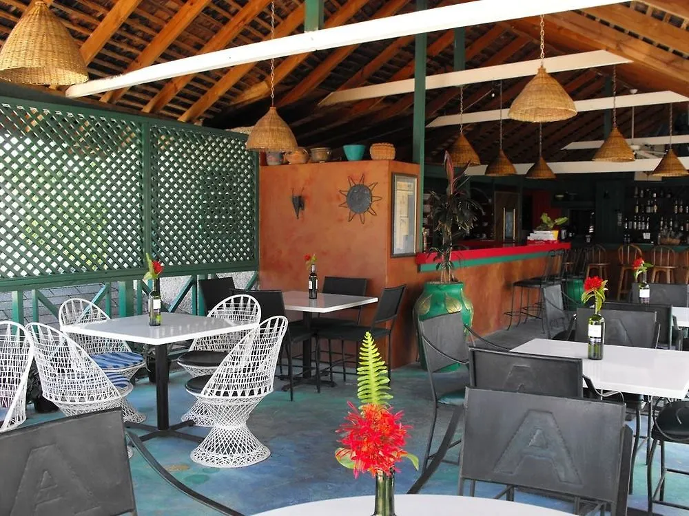 **  Bar-B-Barn Beach Hotel Negril Jamaica