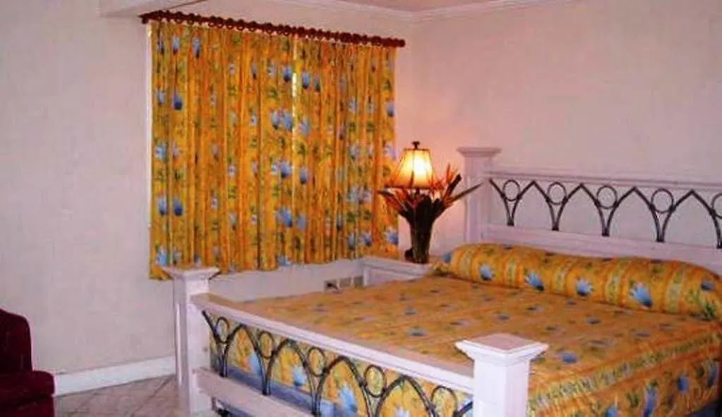 Bar-B-Barn Beach Hotel Negril Jamaica